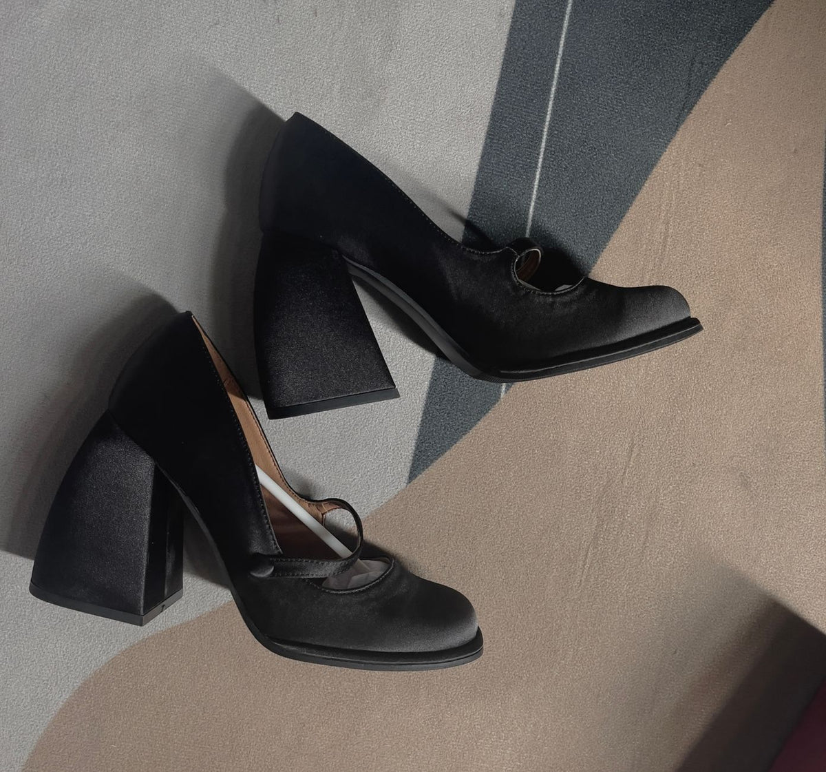 Mary Janes but Which Color? 9 Dress Pairings That Work