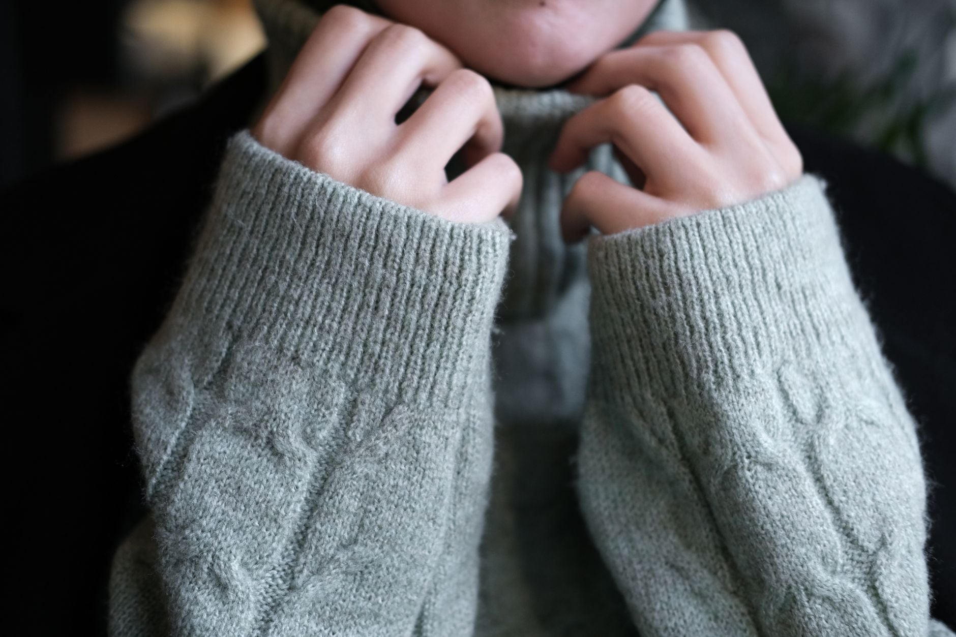 How to Build a Fall Capsule Wardrobe (Lookbook Style) 2026