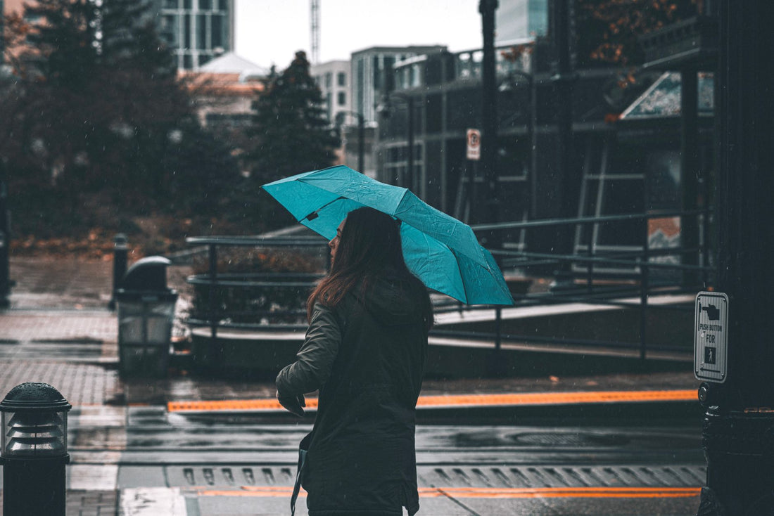 Jeans Still Damp at Lunch? 9 Rain-Ready Pants for Fall