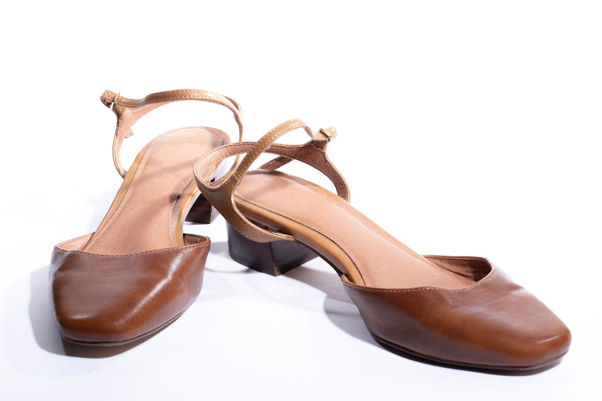 Breaking In New Shoes: 8 Tricks Before Your Big Event