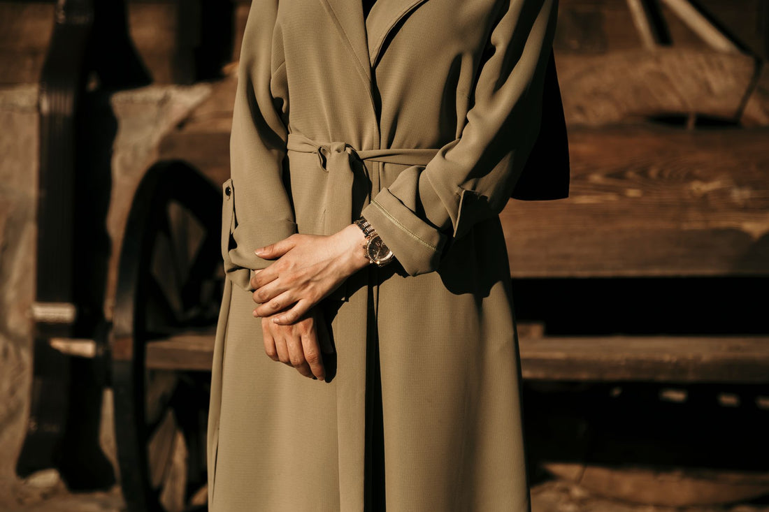 Trench Coat Gaping at the Waist? 9 Fits for Curvy Frames