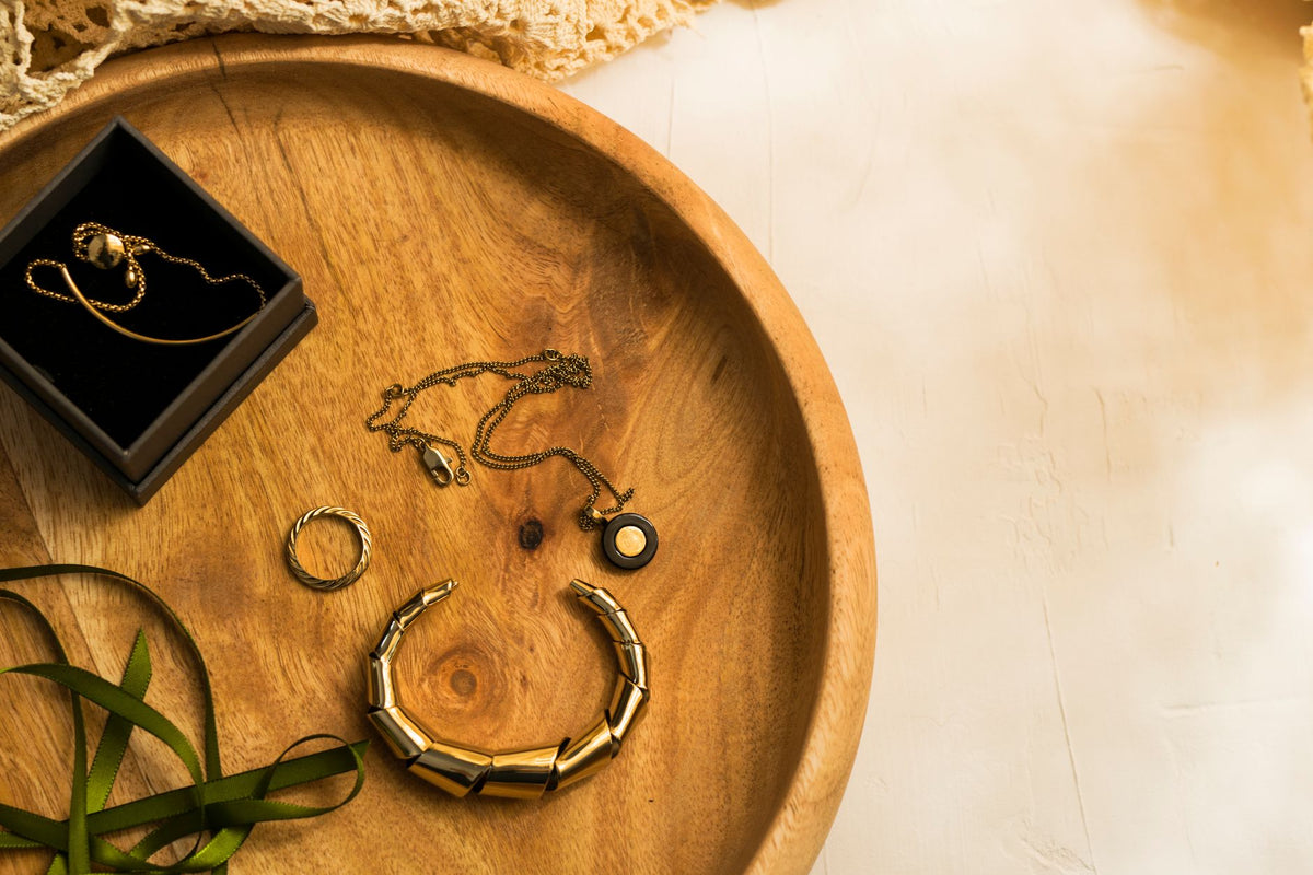Plated, Filled, or Solid Gold: 9 Tells Before You Buy