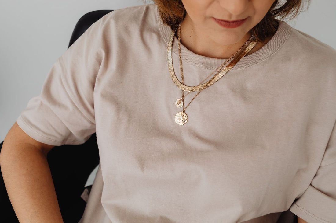 Layering Thin Gold Chains That Won't Tangle by Lunchtime