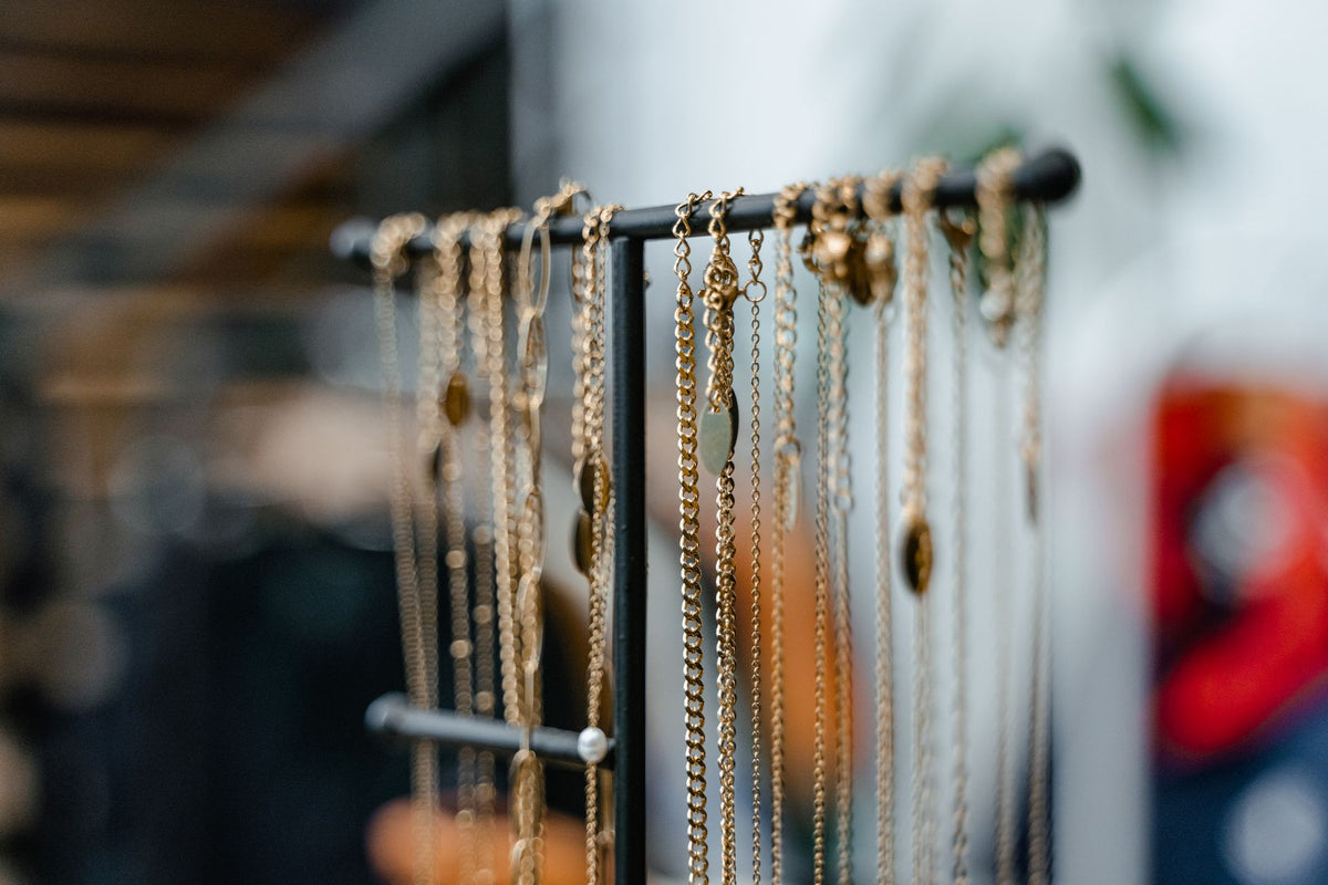 Both Say 5mm: 9 Chain Links That Wear Thicker or Thinner