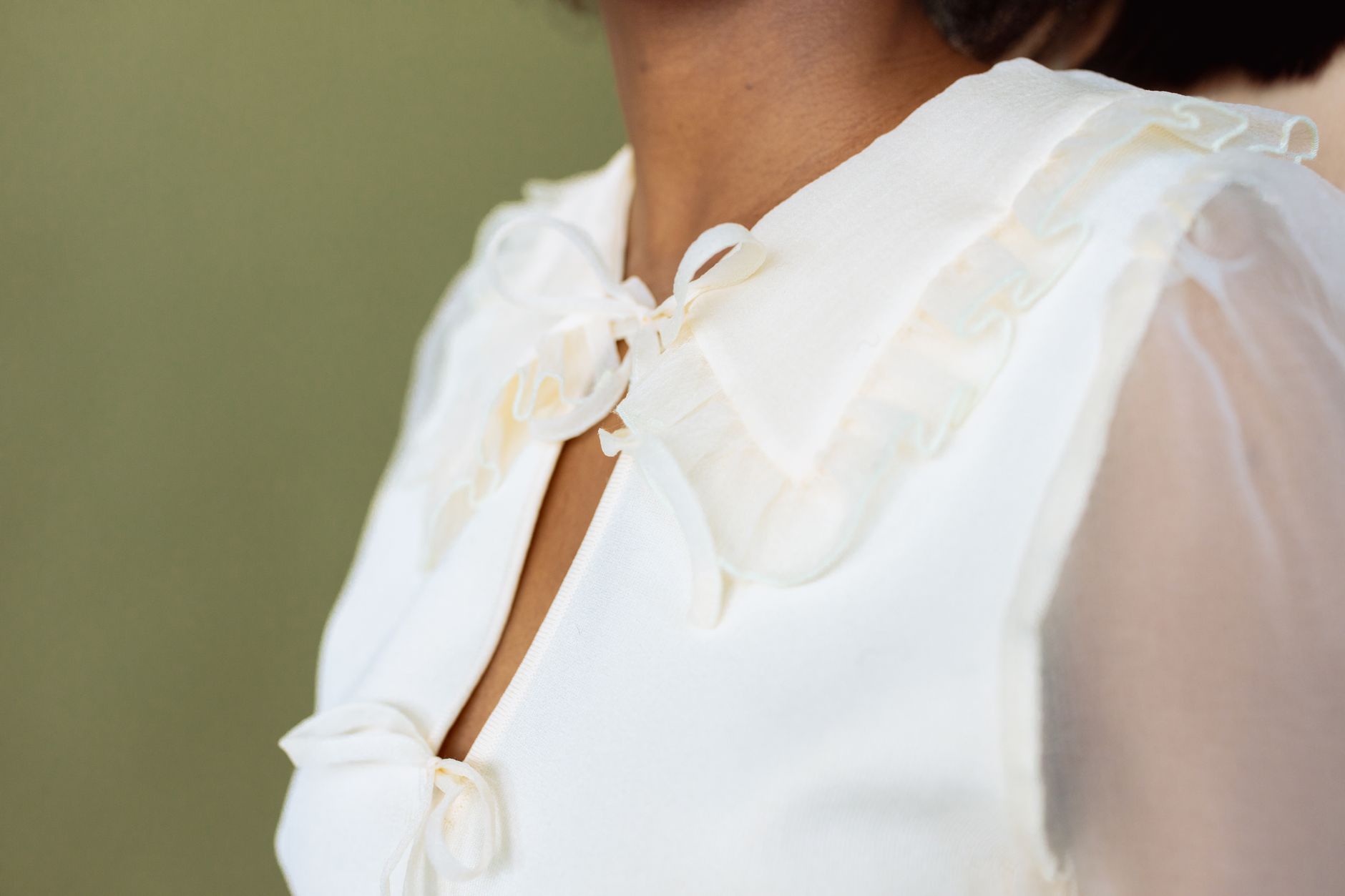Detachable Collars in 2026: One Accessory, Ten Different Looks