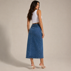 Women's denim skirt close-up — chic — Dea Bella Denim Skirt for every occasion — Oscar Blackwood