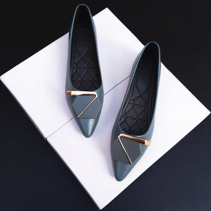 Women's shoes side view — versatile — Cynthia Point Toe Flat Shoes — Oscar Blackwood