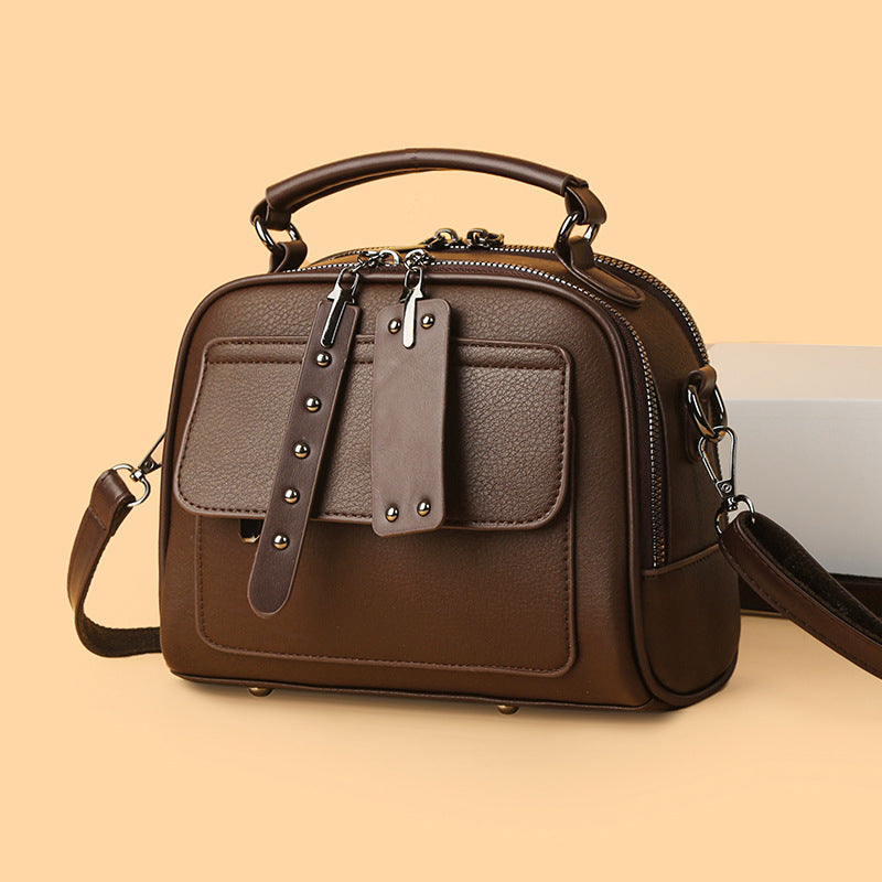 Women's leather bag color detail — everyday — Greta Shoulder Bag — Oscar Blackwood