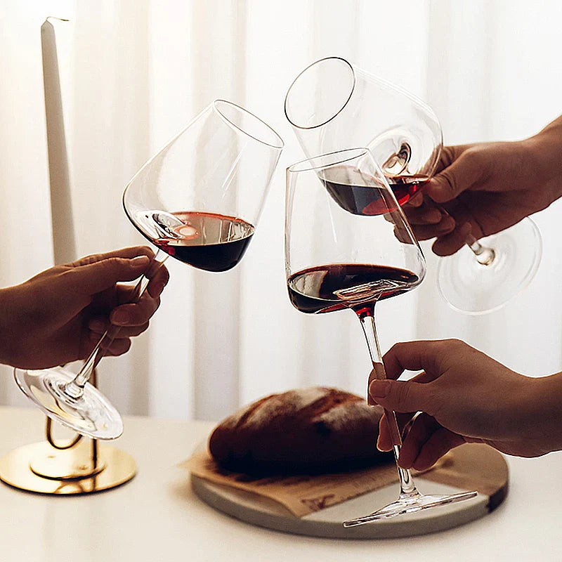 Unisex granerzo close-up — versatile — Granerzo Wine Glass for every occasion — Oscar Blackwood
