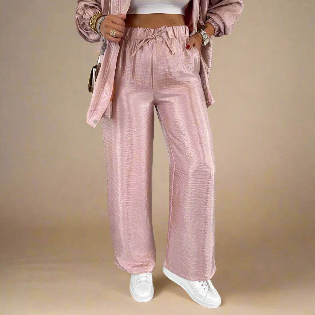 Women's pants side view — versatile — Lucie Loose Autumn Set for every occasion — Oscar Blackwood