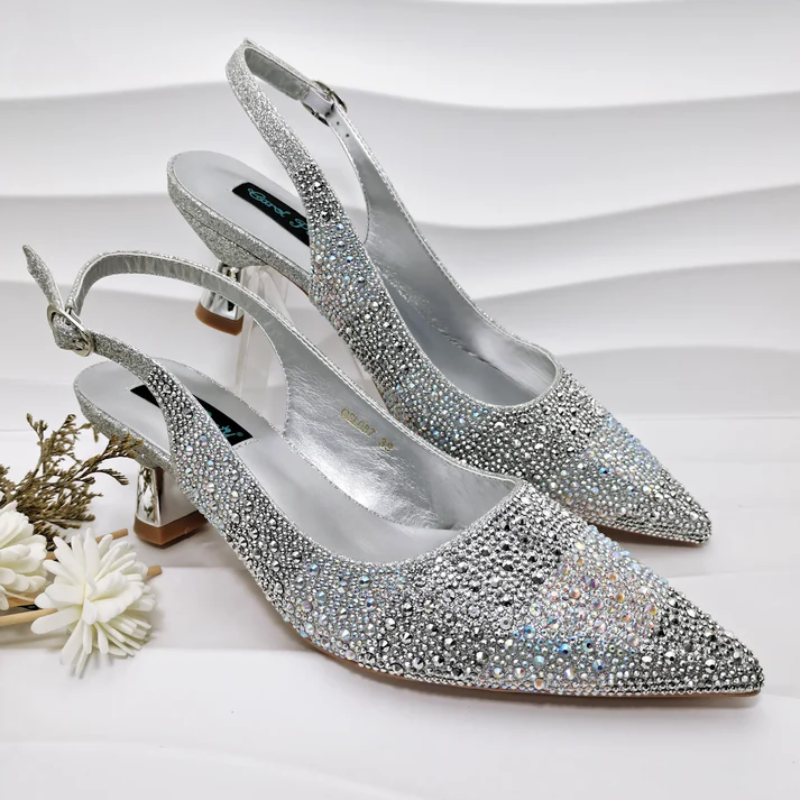 Women's heels side view — elegant — Vittoria Heels & Bag for every occasion — Oscar Blackwood